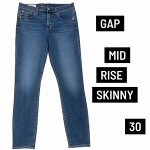 GAP mid rise skinny super stretch size 30/10